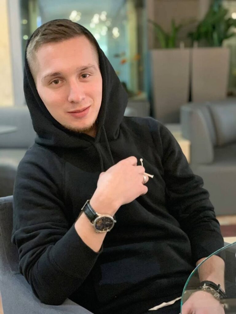 НИКИТА, 25 ЛЕТ